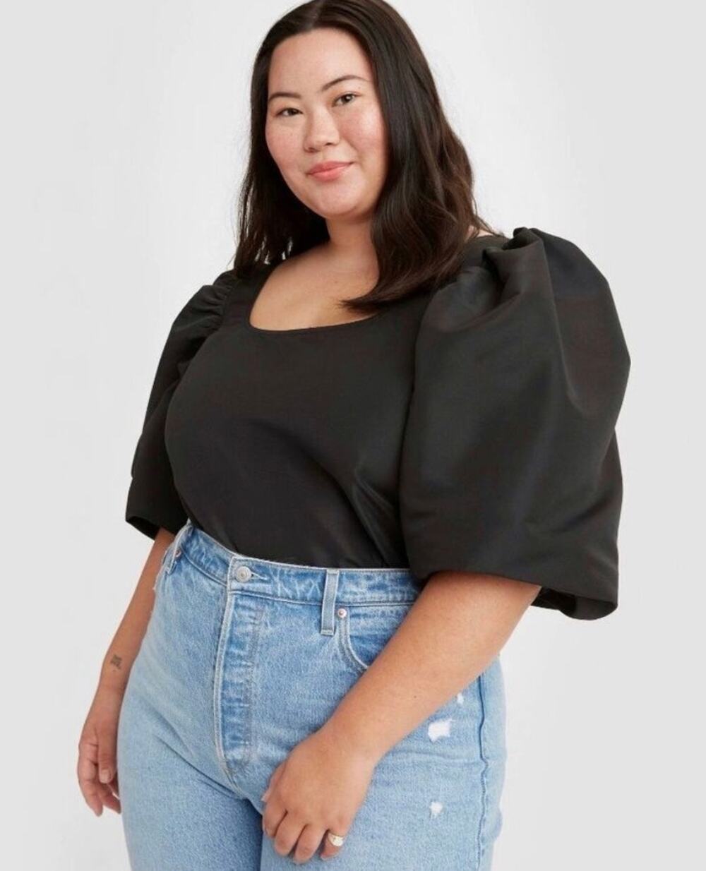 NWT Levis Kaila Black Puff Sleeve Crop Top Plus Size 1X Smocked Back